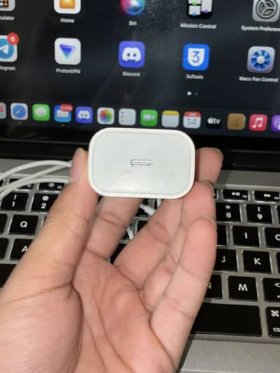 Apple original adopter and cable