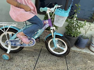 New girls stylish cycle