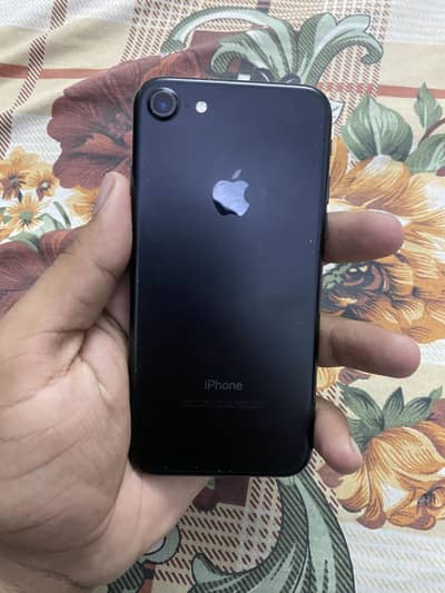 Apple iPhone 7