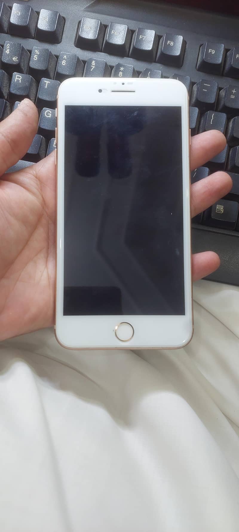 Apple iPhone 8 Plus 1