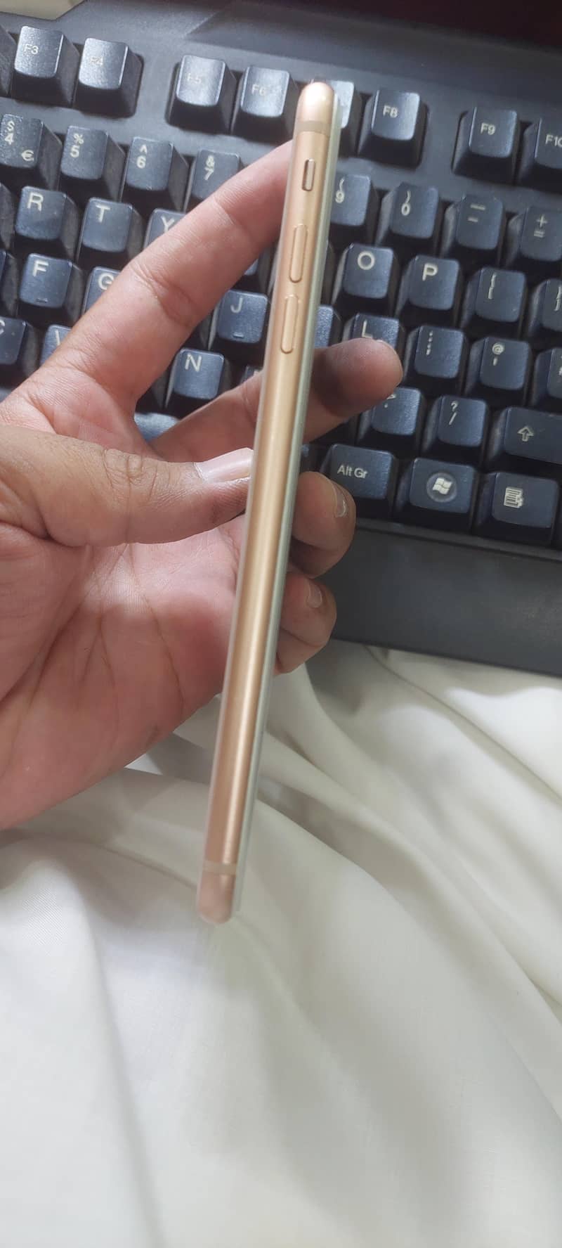 Apple iPhone 8 Plus 2