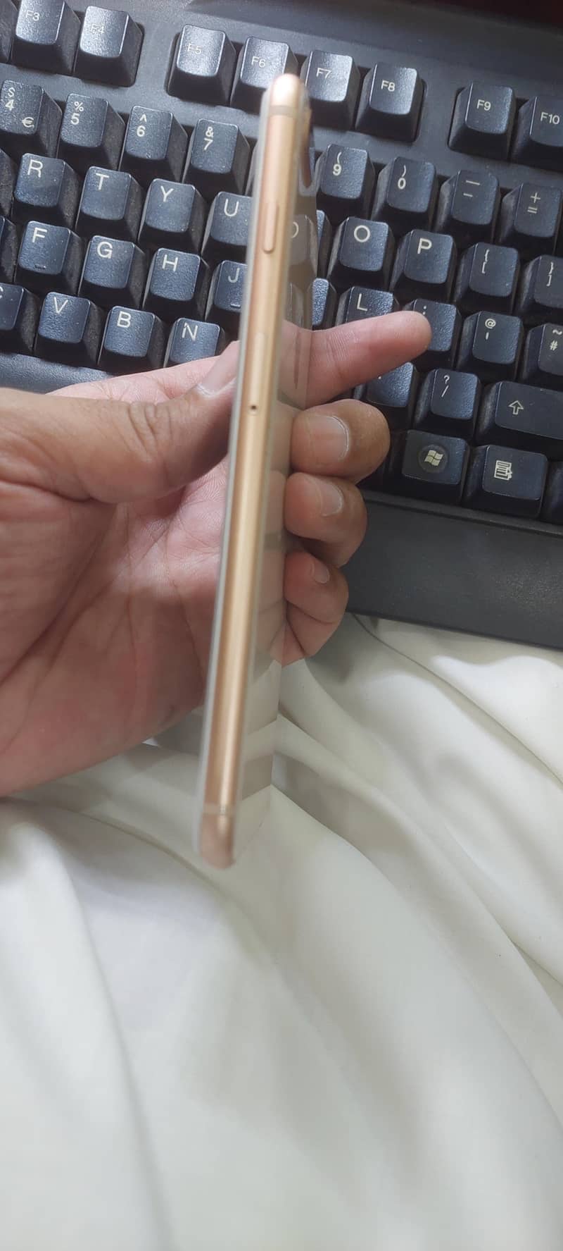 Apple iPhone 8 Plus 3