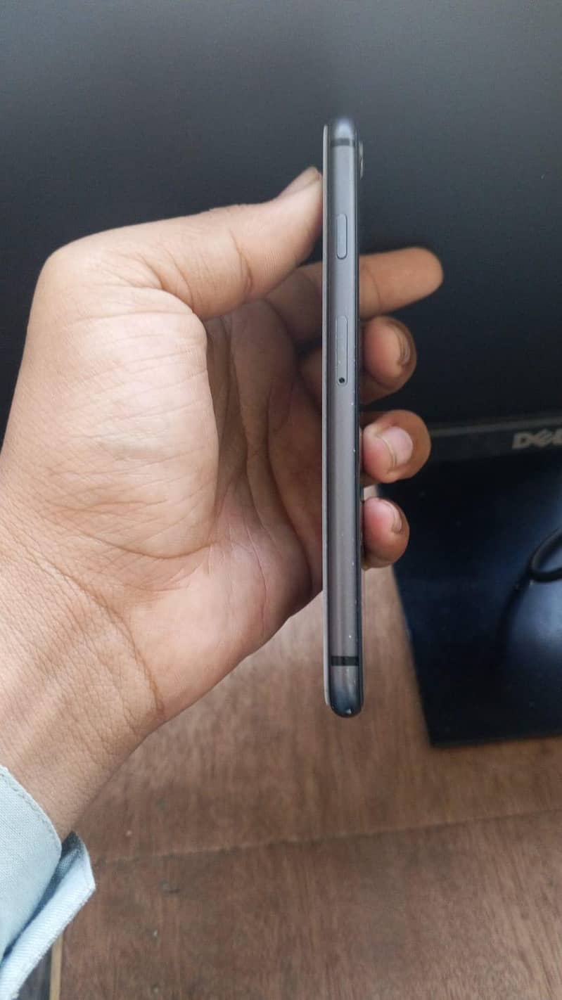 Apple iPhone 8 2