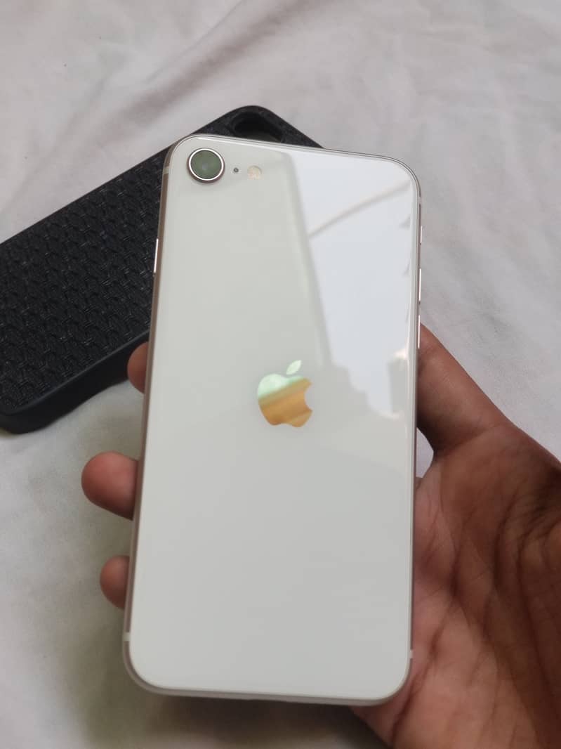 Apple iPhone SE 0