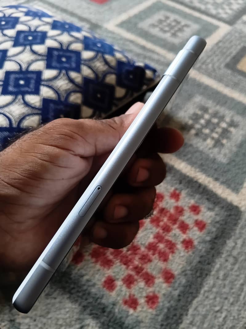 Google Pixel 7a 2