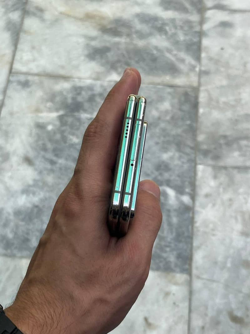 Google Pixel Fold 1