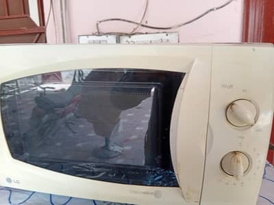 Microwave Oven