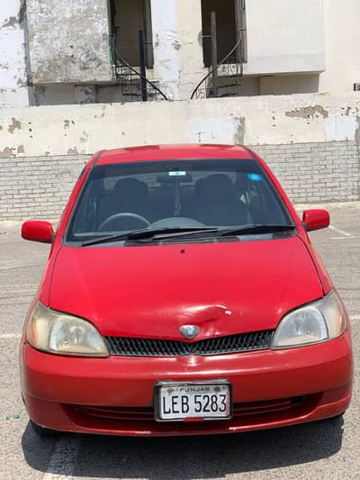 Toyota Platz 2000