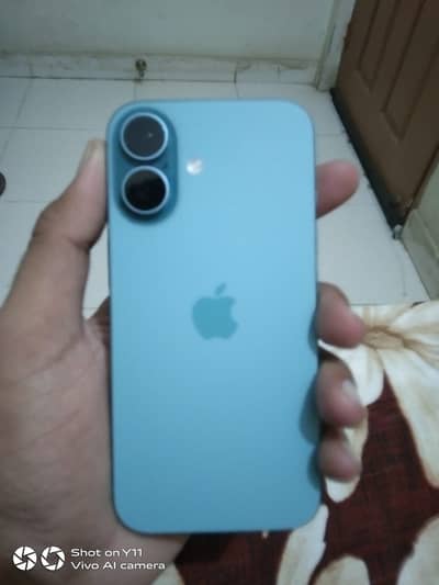iPhone 16