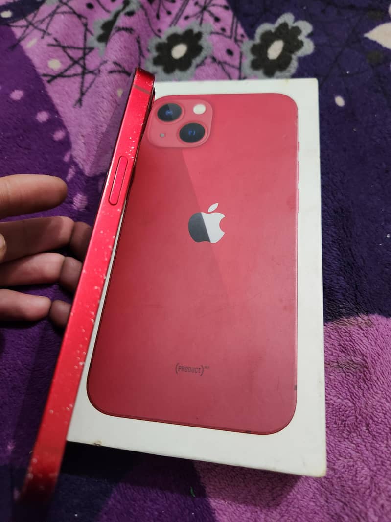 Apple iPhone 13 4