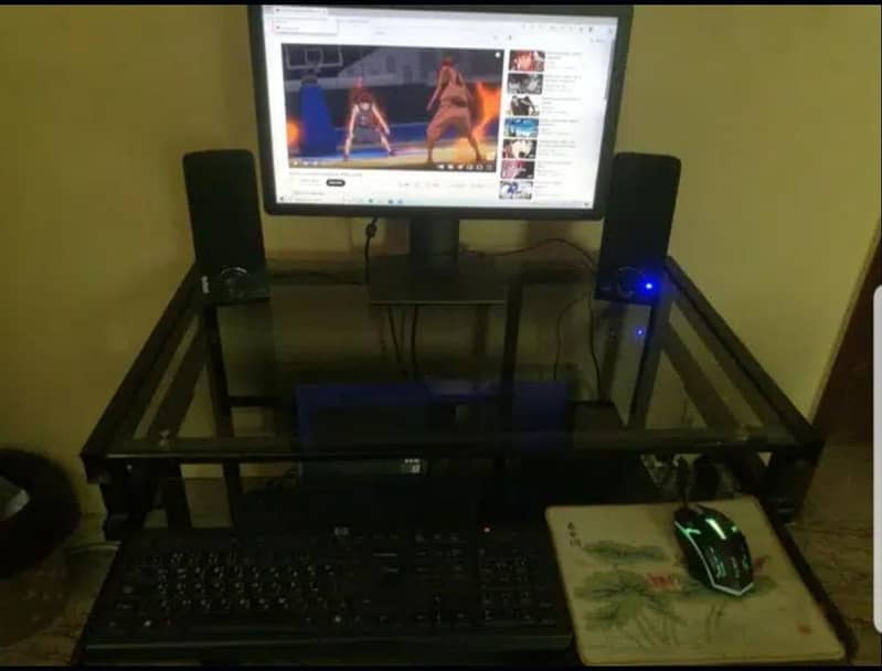 HP desktop ( Complete setup + desk) 3