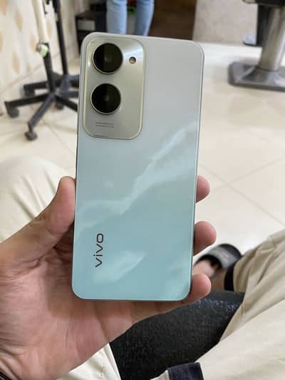 Vivo Y18