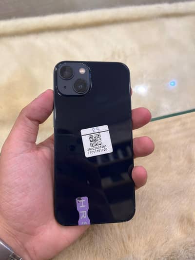 Apple iPhone 13
