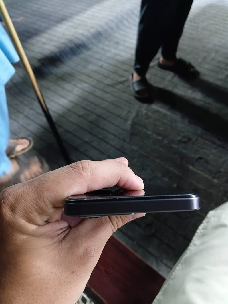 Realme C75 1