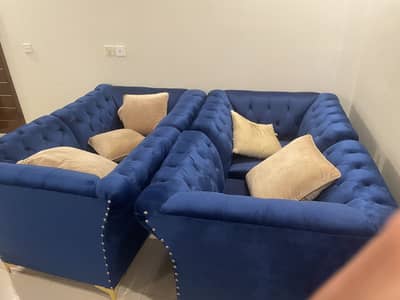 1 seater 4 sofas available. (Brand-new)