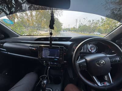 Toyota Hilux 2024