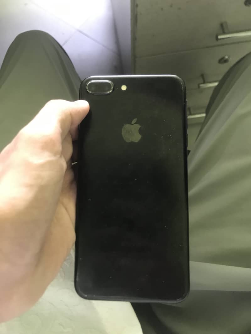 Apple iPhone 7 Plus 4