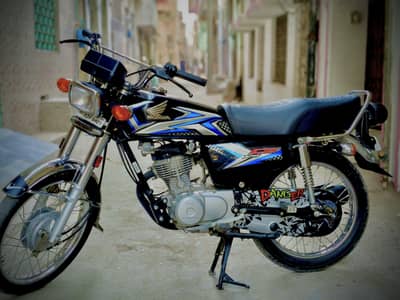 honda 125 2025 first owner Lahore register biomimetic smart card av