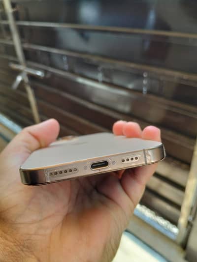 Apple iPhone 16 Pro Max sim locked contact 03044538481
