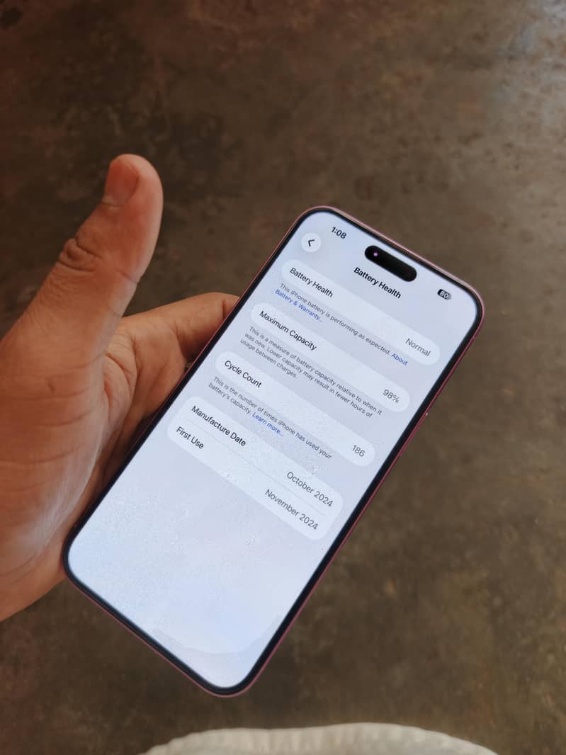 Apple iPhone 16 Plus 0