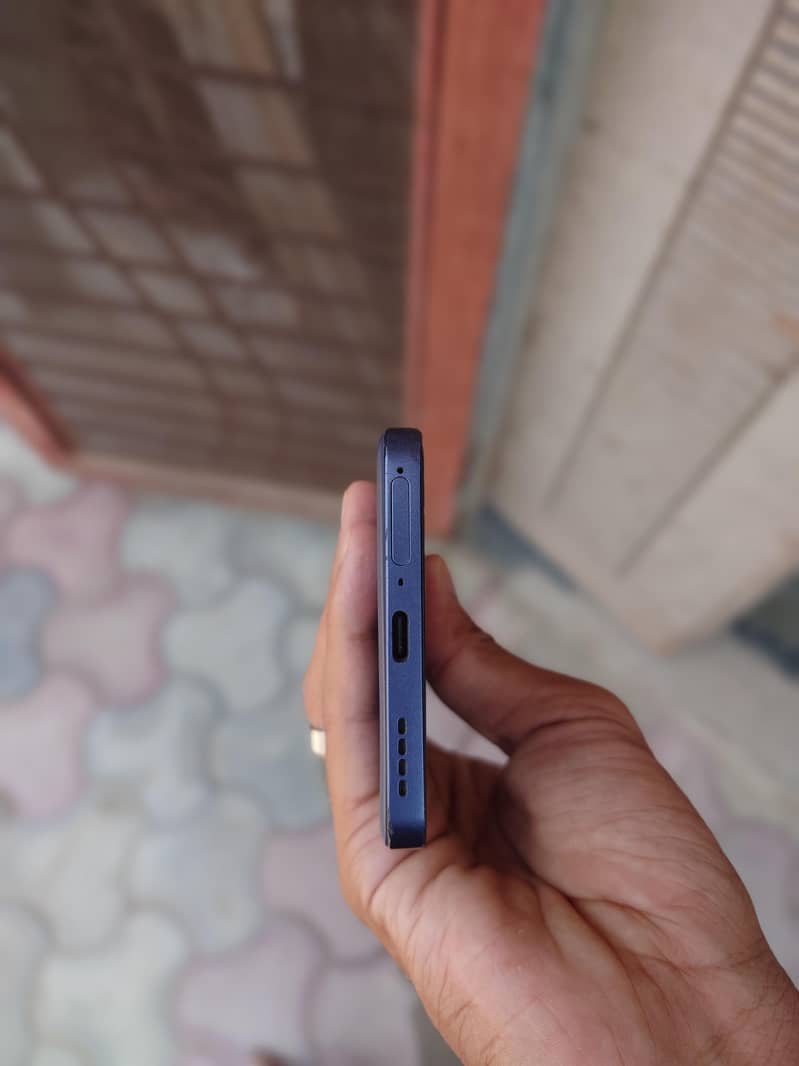 Realme 13 Plus 3