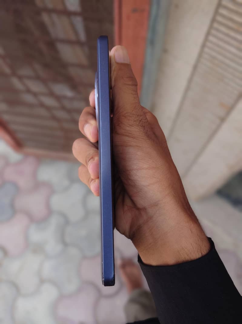 Realme 13 Plus 5