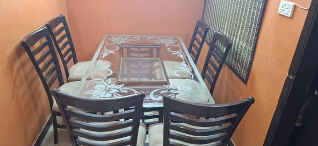 6 Seater Dinning Table