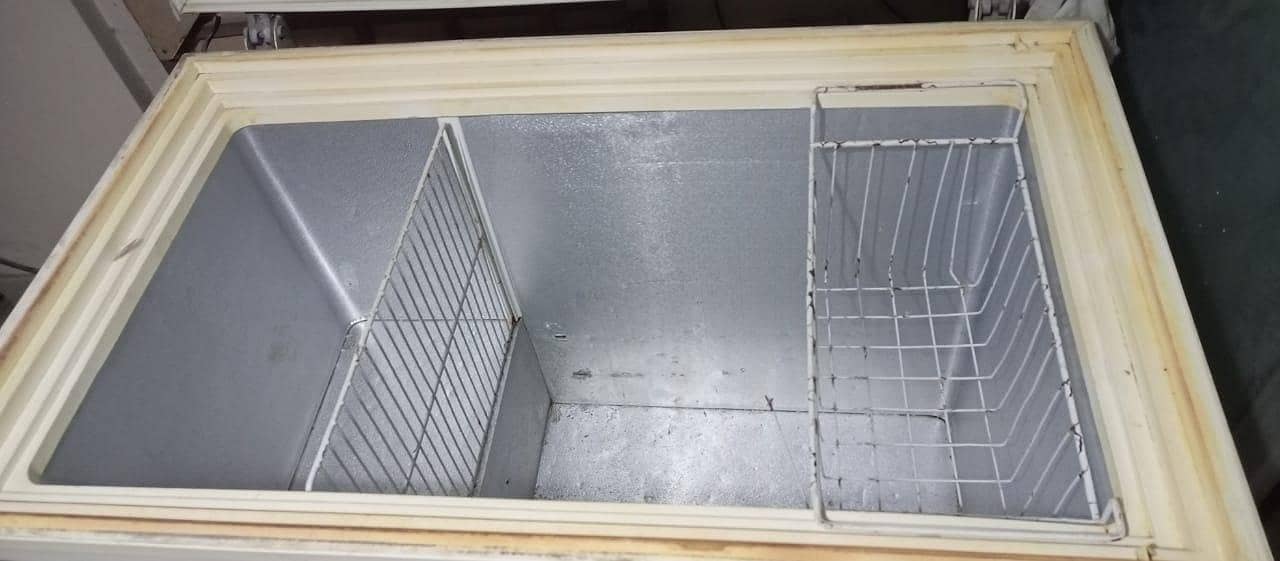 large size freezer 9