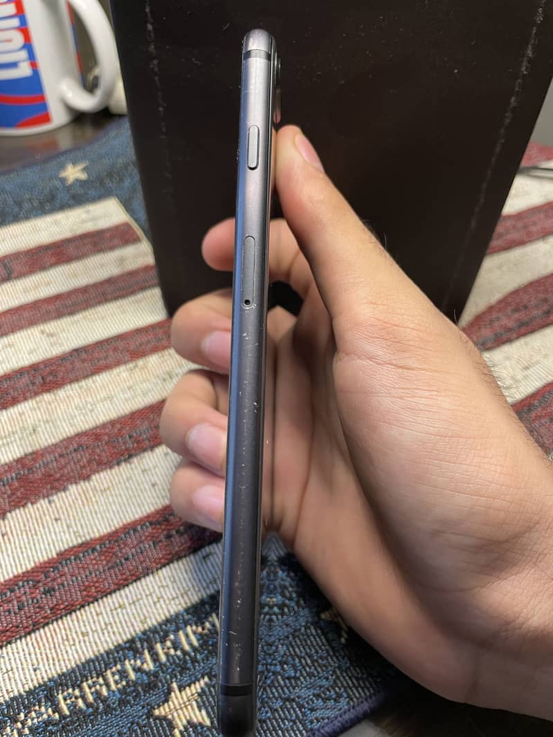 Apple iPhone 8 Plus 7