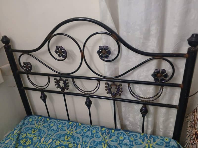 iron bed 6