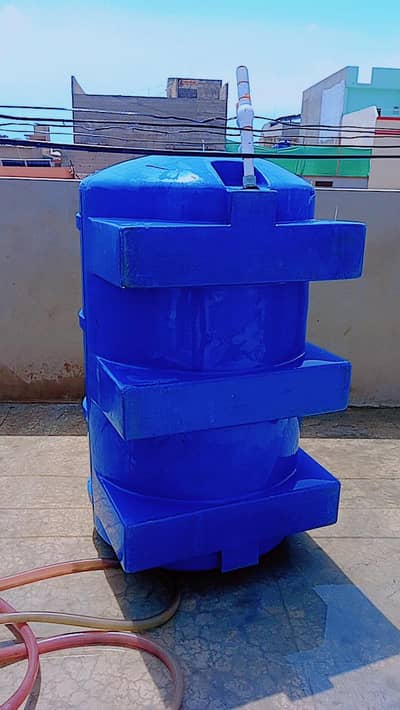 2 water tanki for sale