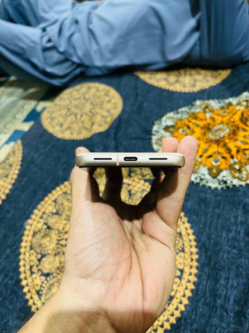 Google Pixel 8 1