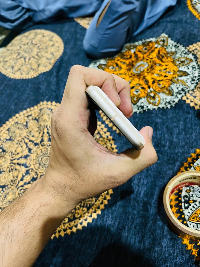 Google Pixel 8 2