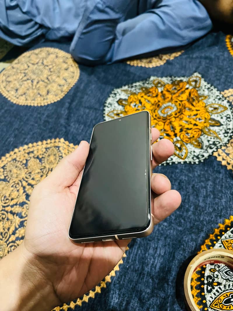 Google Pixel 8 5