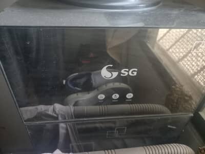 Water Dispenser with small refrigerator