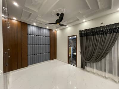 1 Bed Luxury Apartment For Sale Iqbal Block, Bahria Town Lahore