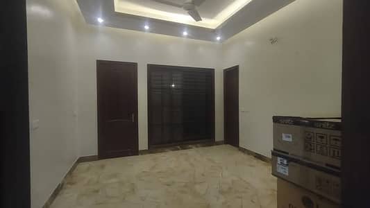 PRIME SILENT COMMERCIAL FOR RENT GULSHAN-E-IQBAL BLOCK 13/D | MAIN 60 FT ROAD