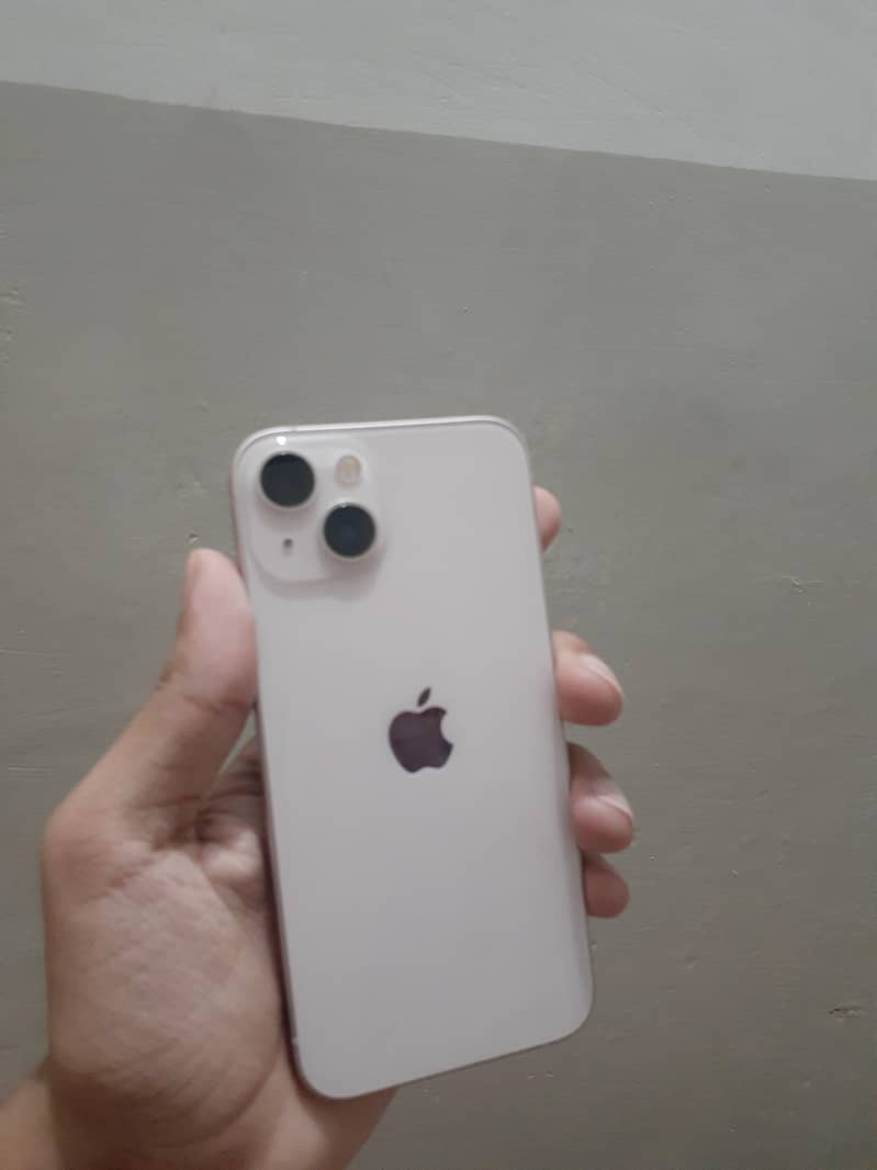 Apple iPhone 13 2