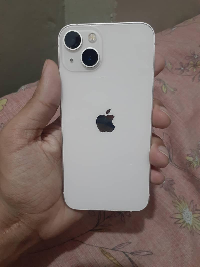 Apple iPhone 13 7