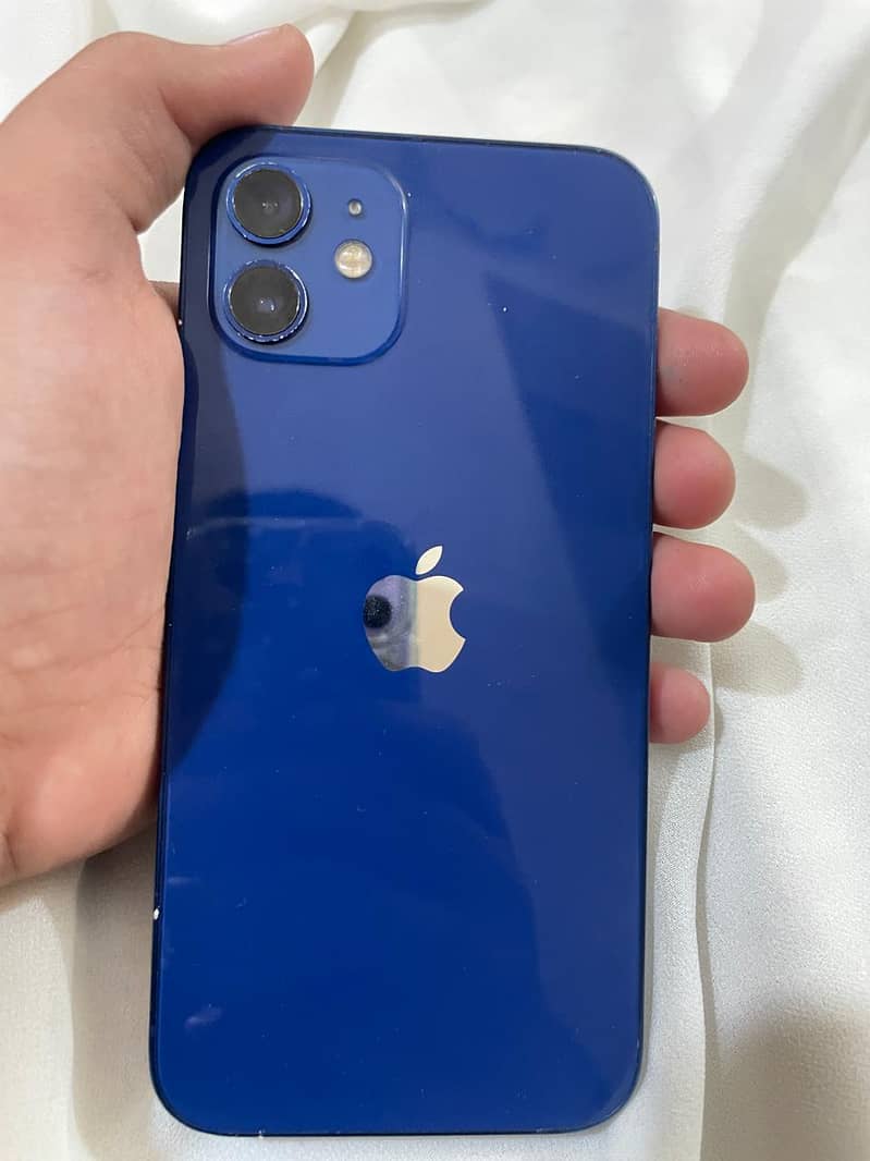 iPhone 12 0