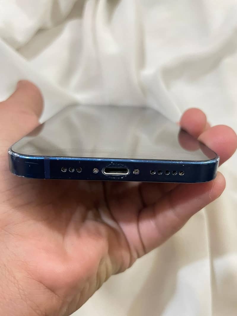 iPhone 12 2