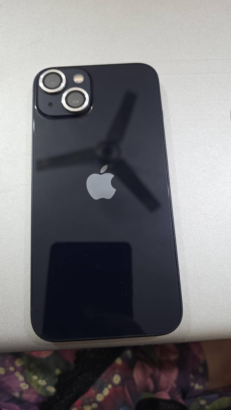 Apple iPhone 13 0