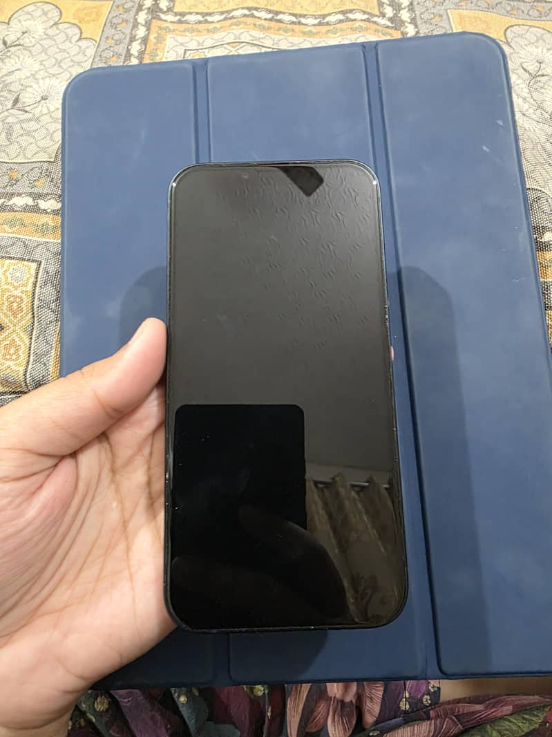 Apple iPhone 13 9