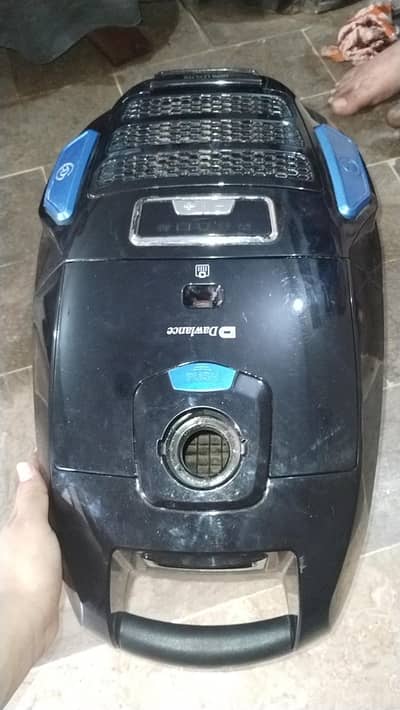 dawlance vacuum cleaner