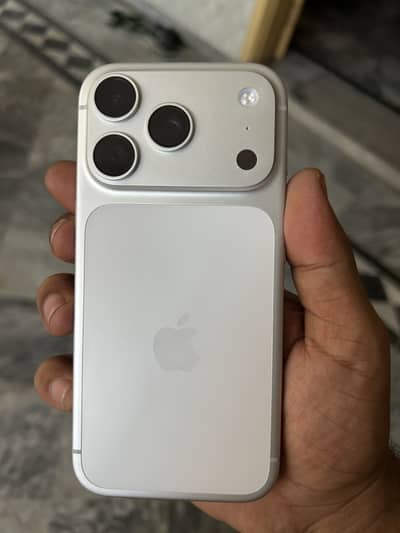 Apple iPhone 17 Pro