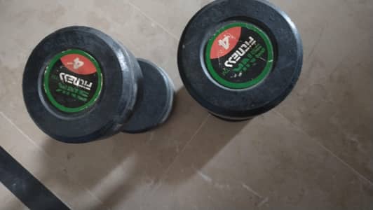SNK Fitness Rubber Dumbbells (4 KG) - Excellent Condition 8/10