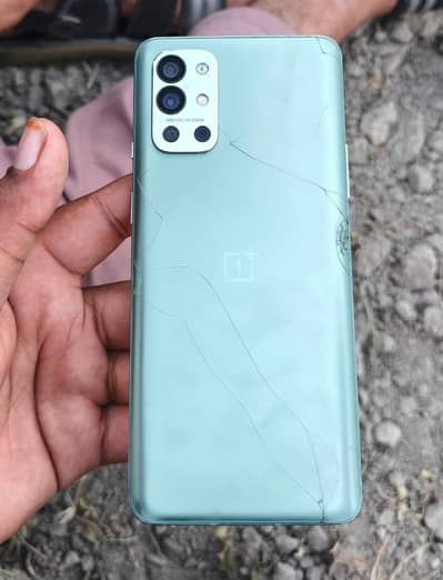 One Plus 9R