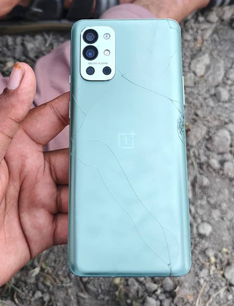 One Plus 9R 0