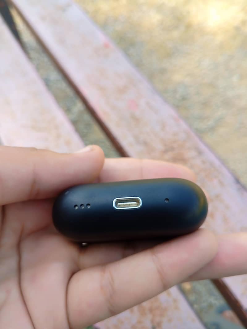 earbuds 3