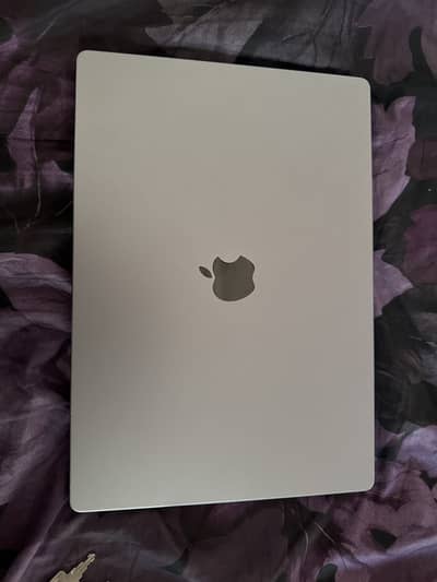 Macbook M1 Pro 16" 16/512GB Lush Condition